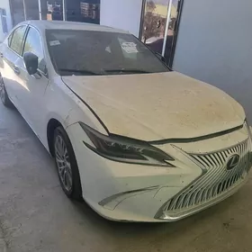 Lexus ES 350 2020