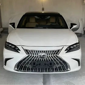 Lexus ES 350 2022