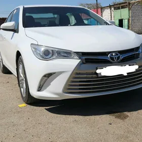 Toyota Camry 2015