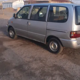 Nissan Sunny 1996