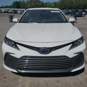 Toyota Camry 2022