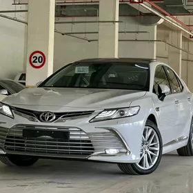 Toyota Camry 2023
