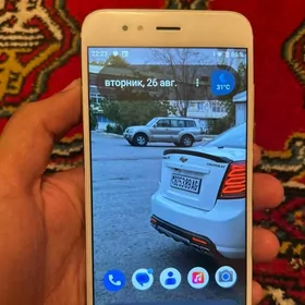 Mi A 1    4/64