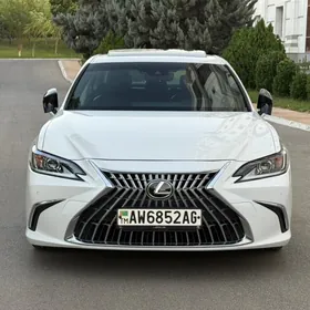 Lexus ES 350 2019
