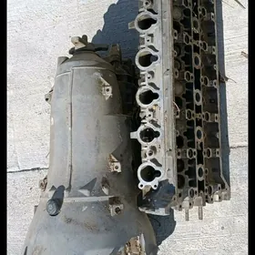 Mercedes Benz Головка