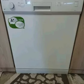 "Altus"pasuda ýuwulýan maşyn