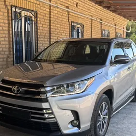 Toyota Highlander 2019