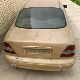 Daewoo Leganza 1998