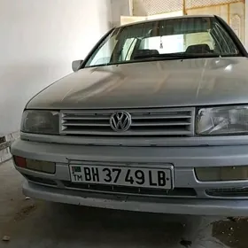 Volkswagen Passat 1992