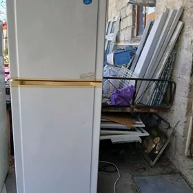 HALADILNIK. SAMSUNG