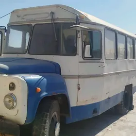 Gaz 53 1990