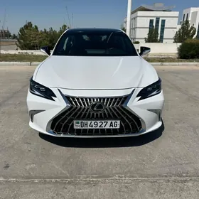 Lexus ES 350 2022