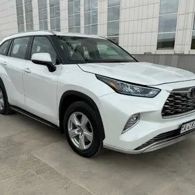 Toyota Highlander 2022