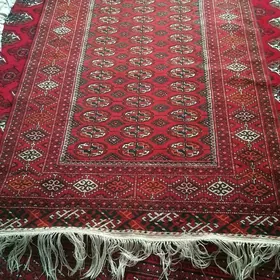 Türkmen haly elde dokalan