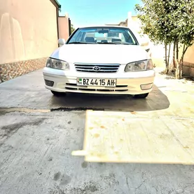 Toyota Camry 2001