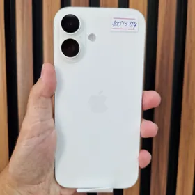 iPhone 16