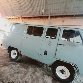 UAZ 2206 1999
