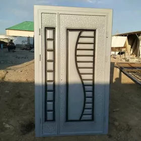 iki acylyan gapylar