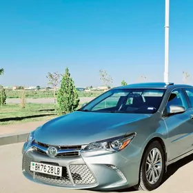 Toyota Camry 2016