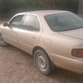 Toyota Camry 1993