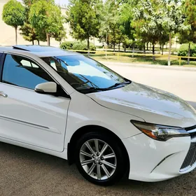 Toyota Camry 2015