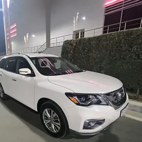 Nissan Pathfinder 2020