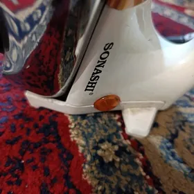 Ütük ishlap dur suratdaky