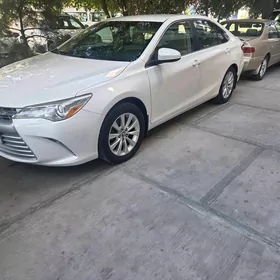 Toyota Camry 2017