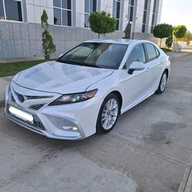 Toyota Camry 2022