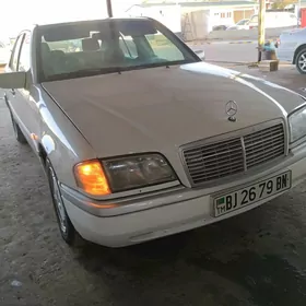 Mercedes-Benz C-Class 1995