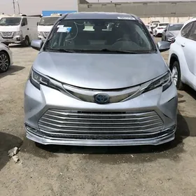 Toyota Sienna 2021