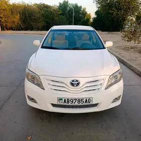 Toyota Camry 2010