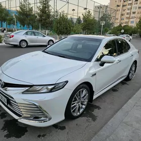 Toyota Camry 2022