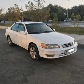 Toyota Camry 2000