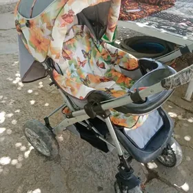 Детская коляска