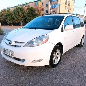Toyota Sienna 2006