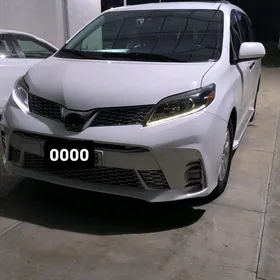 Toyota Sienna 2019