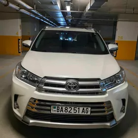 Toyota Highlander 2019