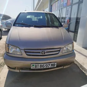 Toyota Sienna 2002