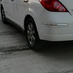 Nissan Versa 2009
