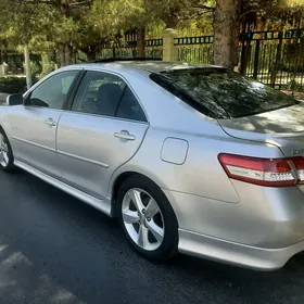 Toyota Camry 2010