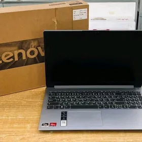 Lenovo 15,6" Ryzen 5 (8/512GB)
