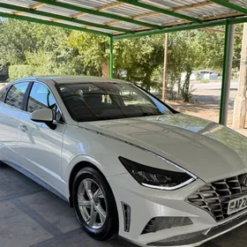 Hyundai Sonata 2021