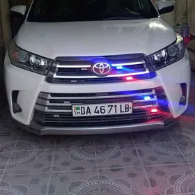 Toyota Highlander 2019