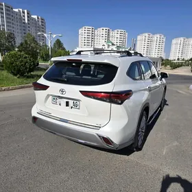 Toyota Highlander 2020