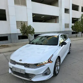 Kia K5 2021