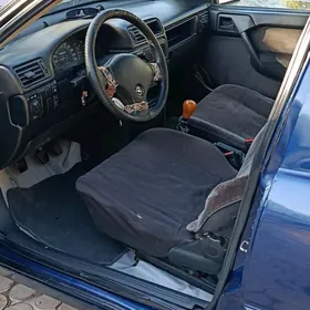 Opel Vectra 1992