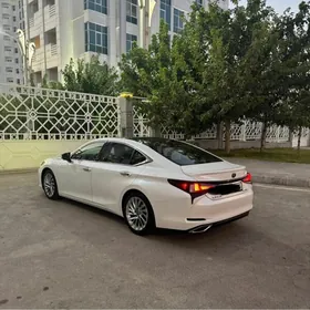Lexus ES 350 2020