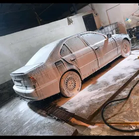 BMW E39 1998