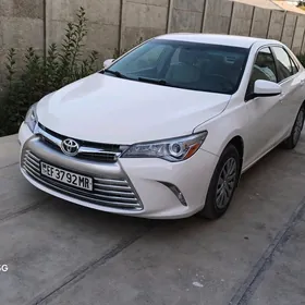 Toyota Camry 2017